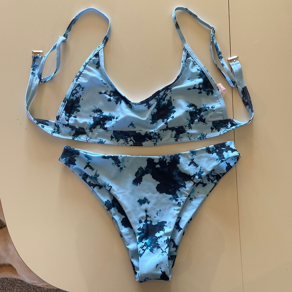 ROMWE blue tie dye bikini size Large